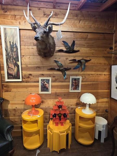Auction 197: Impressive Antique, Mid Century, Jewellery & Collectables Auction Sun 10th August 11am
