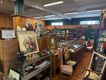 Auction 209: Last Auction for 2025 HUGE Estate & Collectables Auction Online Only Sun 14th Dec 11am