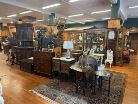 Auction 220 Superb Antique, Jewellery, Taxidermy & Collectibles Auction Sun 14th June 11am